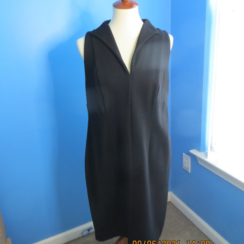 Sleeveless Black Dress